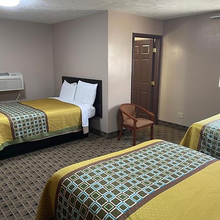 Economy Inn & Suites Аштабьюла Экстерьер фото