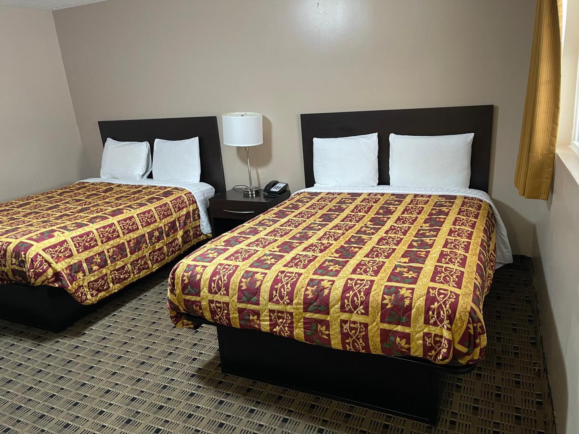 Economy Inn & Suites Аштабьюла Экстерьер фото